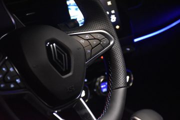 RENAULT MEGANE CONQUEST 18