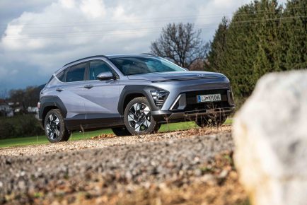 Hyundai Kona HEV hybrid hibrid avtomobilizem.com_1