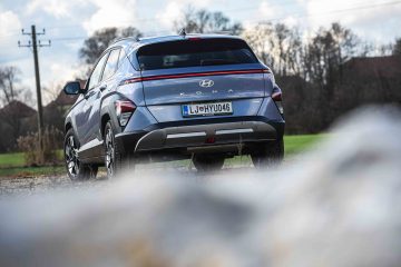Hyundai Kona HEV hybrid hibrid avtomobilizem.com_4