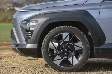Hyundai Kona HEV hybrid hibrid avtomobilizem.com_9