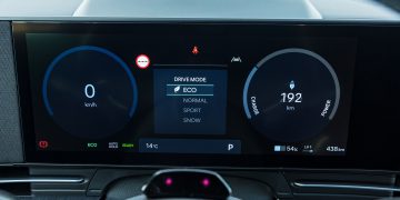 Hyundai_Kona_Electric_Impression_40