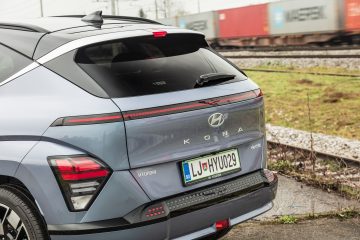 Hyundai_Kona_Electric_Impression_64