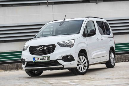 Opel Combo Berlingo Rifter ProAce N1 avtomobilizem.com_1