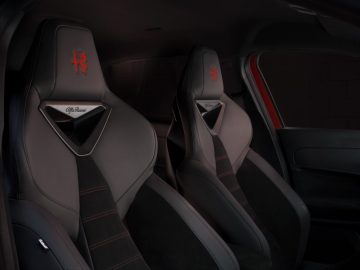 Alfa Romeo Milano (21)
