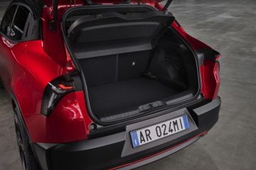 Alfa Romeo Milano (24)