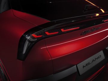 Alfa Romeo Milano (9)