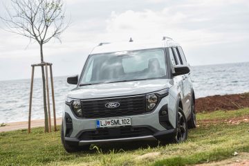 Ford Tourneo Courier Wind Foil Berlingo Rifter_