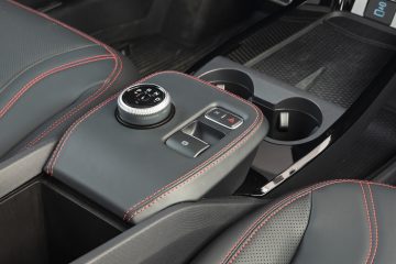 Ford_Mustang_Mach_E_4_X_Premium_17