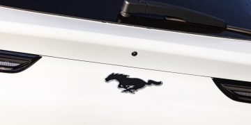 Ford_Mustang_Mach_E_4_X_Premium_32