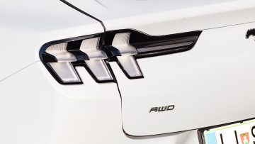 Ford_Mustang_Mach_E_4_X_Premium_34