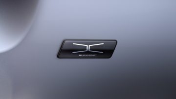 90th-anni-badge-tight