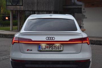 AUDI Q8 SB E-TRON 11