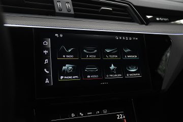 AUDI Q8 SB E-TRON 17