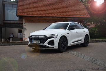 AUDI Q8 SB E-TRON 30