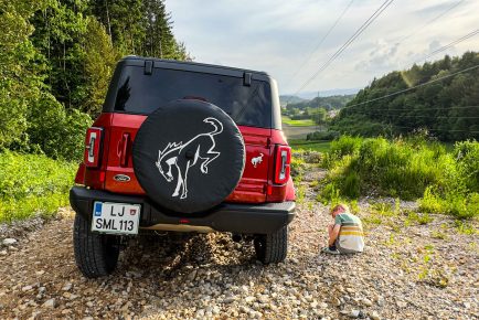 Ford Bronco SUV-10
