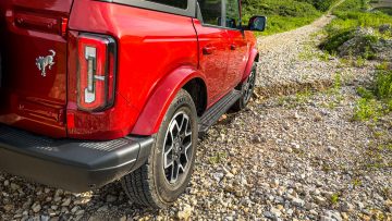 Ford Bronco SUV-12