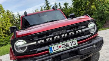 Ford Bronco SUV-3