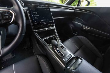 Lexus LBX hibrid hybrid-10
