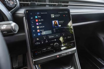 Lexus LBX hibrid hybrid-12