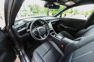 Lexus LBX hibrid hybrid-16