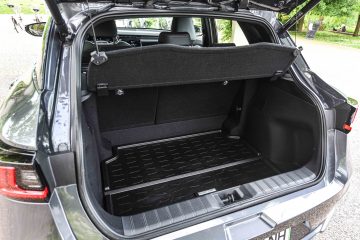 Lexus LBX hibrid hybrid-17