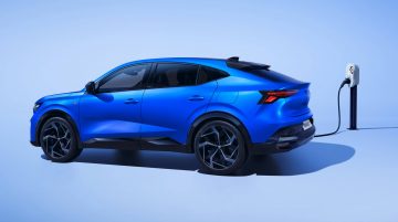 Renault Rafale E-Tech 4#215;4 300 hp Atelier Alpine (15)