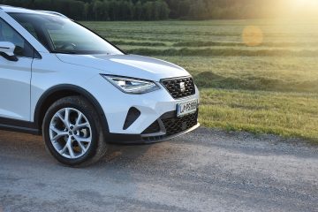 SEAT ARONA 06