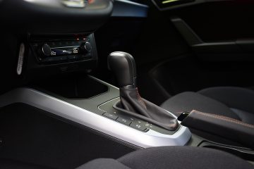 SEAT ARONA 20