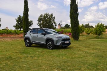 TOYOTA YARIS CROSS FL 02