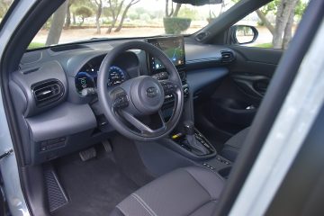 TOYOTA YARIS CROSS FL 11