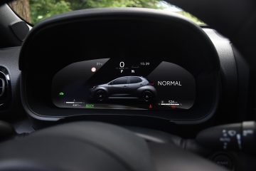 MAZDA 2 HYBRID 19