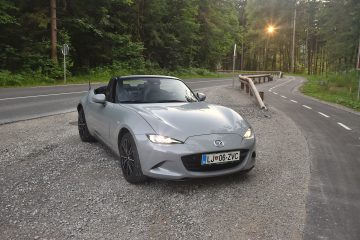 MAZDA MX-5 01