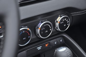 MAZDA MX-5 17