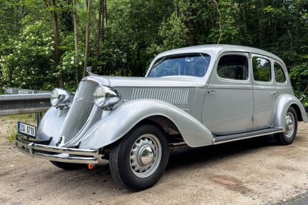 Skoda Škoda Superb 1935-13