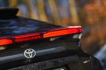 Toyota C-HR CHR Hibrid Hybrid-14