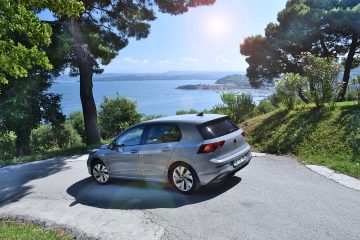VW GOLF 03