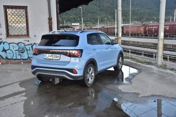 VW T-CROSS 05