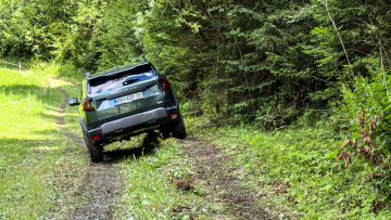 Dacia Duster 4x4 Hybrid SUV-19