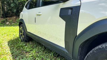 Dacia Duster 4x4 Hybrid SUV-21