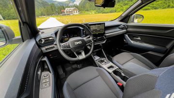 Dacia Duster 4x4 Hybrid SUV-9