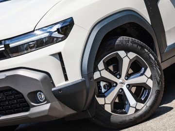 Dacia_Duster_Hybrid_Journey_09