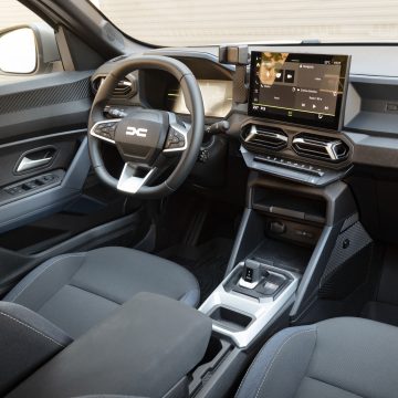 Dacia_Duster_Hybrid_Journey_14