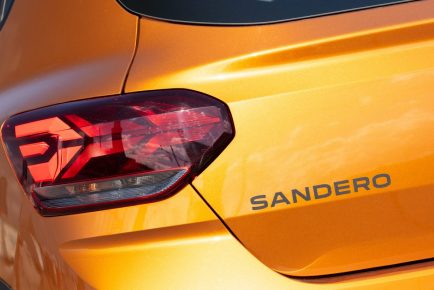 dacia_sandero_10_tce_stepway_expression_06-1600x800