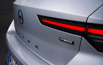 opel-astra-mhev.jpg