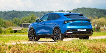 Renault_Rafale_E-Tech_Hybrid_200_Esprit_Alpine_04