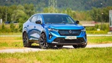 Renault_Rafale_E-Tech_Hybrid_200_Esprit_Alpine_25
