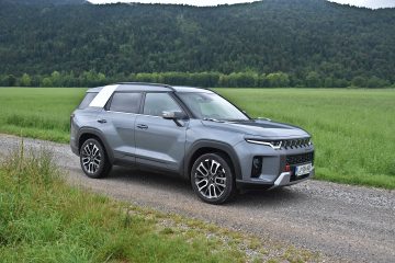 SSANGYONG TORRES 02
