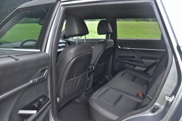 SSANGYONG TORRES 16