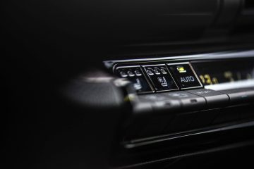 Toyota Prius PHEV priključni hibrid avtomobilizem.com-17