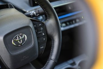 Toyota Prius PHEV priključni hibrid avtomobilizem.com-23